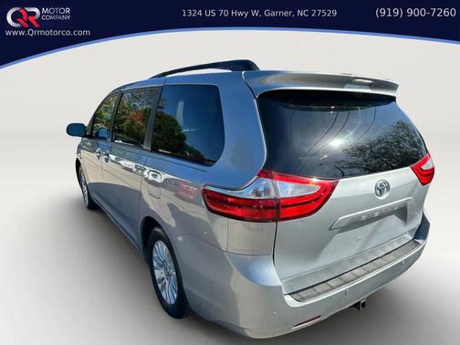 2015 Toyota Sienna XLE