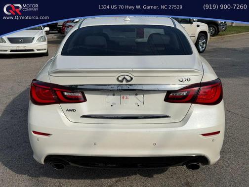 2016 INFINITI Q70 3.7X