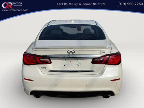 2016 INFINITI Q70 3.7X