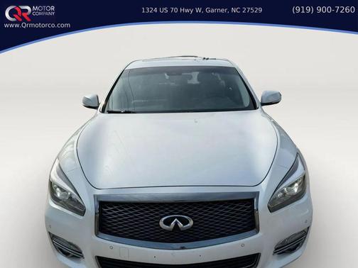 2016 INFINITI Q70 3.7X