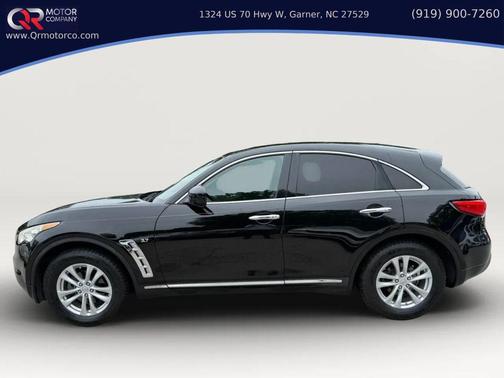 Black Obsidian 2017 INFINITI QX70 Base