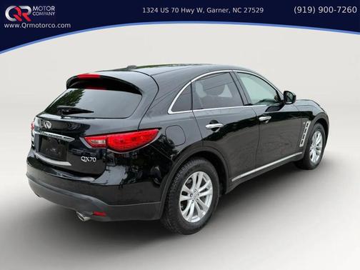 Black Obsidian 2017 INFINITI QX70 Base