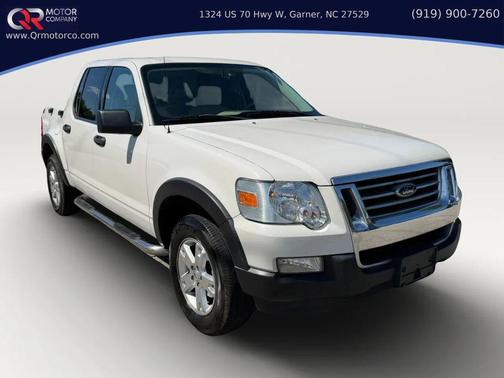 White 2008 Ford Explorer Sport Trac XLT