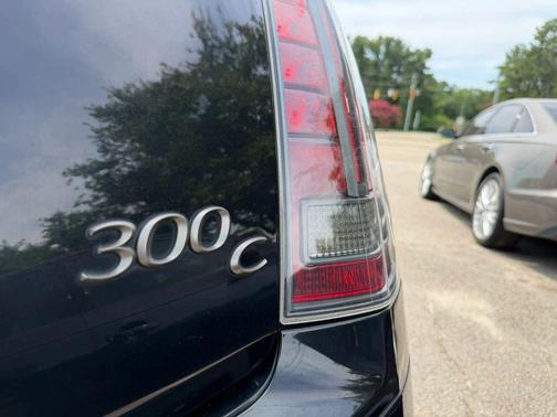 Phantom Black Tri-Coat Pearl 2013 Chrysler 300C Varvatos Collection