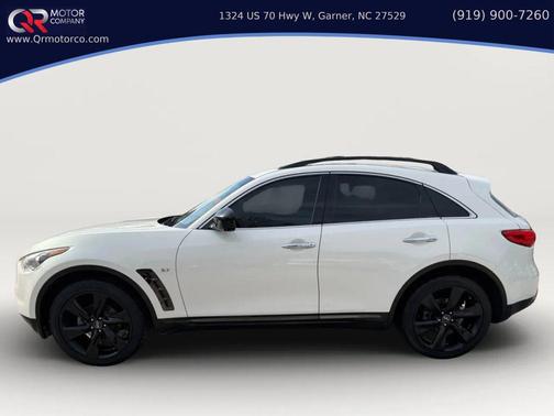 2015 INFINITI QX70 Base