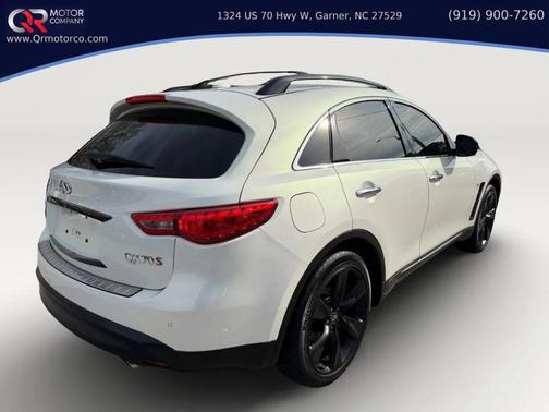 2015 INFINITI QX70 Base
