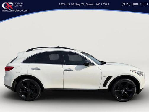 2015 INFINITI QX70 Base