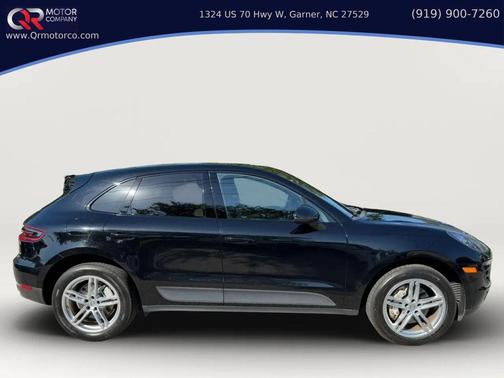 2017 Porsche Macan Macan Sport Edition