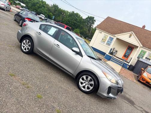 2013 Mazda Mazda3 i Sport