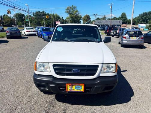 White 2002 Ford Ranger XL