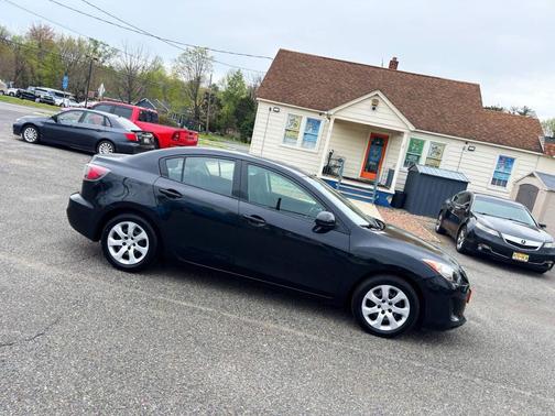 Black 2012 Mazda Mazda3 i Sport
