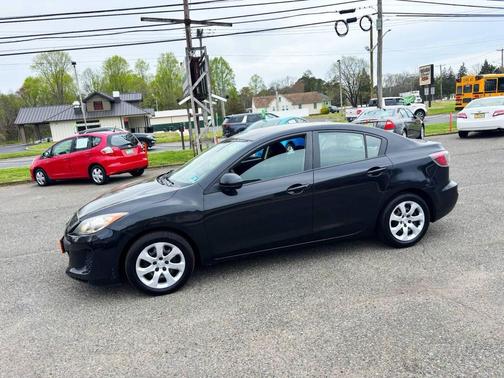 Black 2012 Mazda Mazda3 i Sport