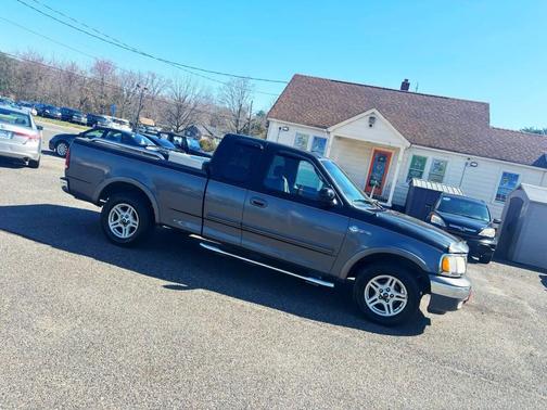 2003 Ford F-150 XLT SuperCab