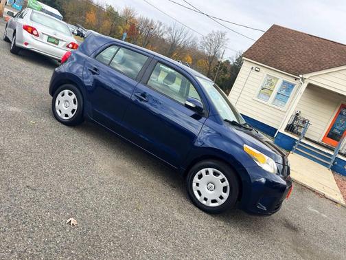 2012 Scion xD Base 4dr Hatchback 4A