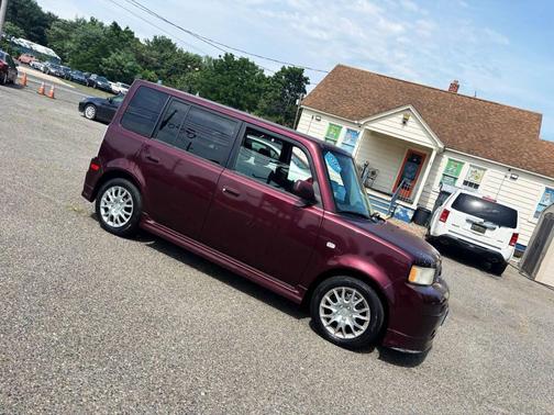 Burgundy 2005 Scion xB Base