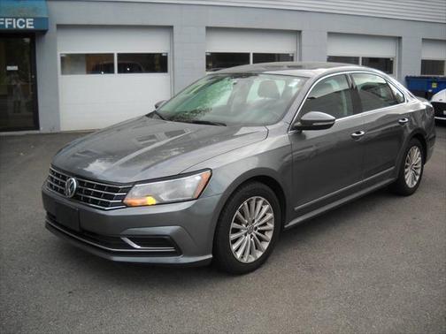 2017 Volkswagen Passat 1.8T SE