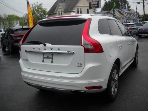 2016 Volvo XC60 T6 Drive-E