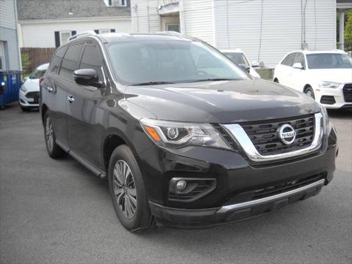 2019 Nissan Pathfinder SV