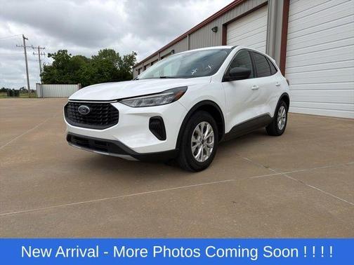 Oxford White 2024 Ford Escape Active