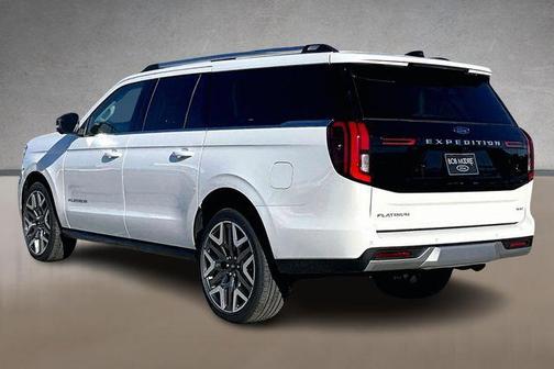 Star White 2026 Ford Expedition Max Platinum