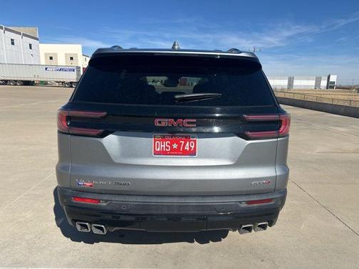 2024 GMC Acadia AT4