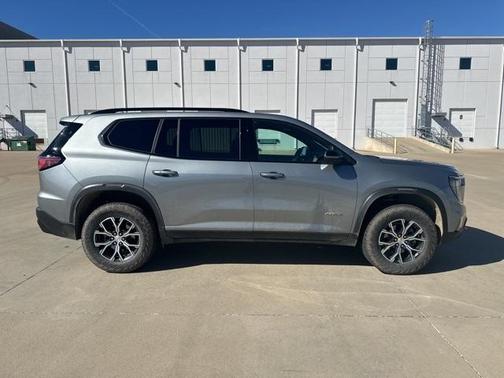 2024 GMC Acadia AT4