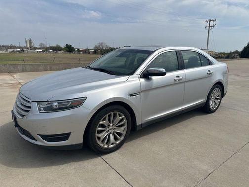 Ingot Silver 2018 Ford Taurus Limited