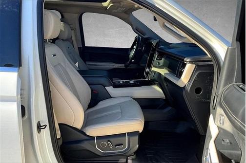 2023 Ford Expedition Platinum