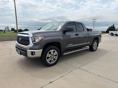 Magnetic Gray Metallic 2018 Toyota Tundra SR5