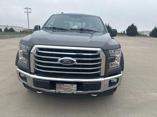 Magnetic Metallic 2017 Ford F-150 XLT