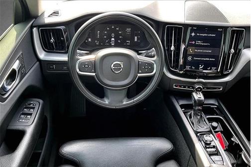 2019 Volvo XC60 T5 Momentum