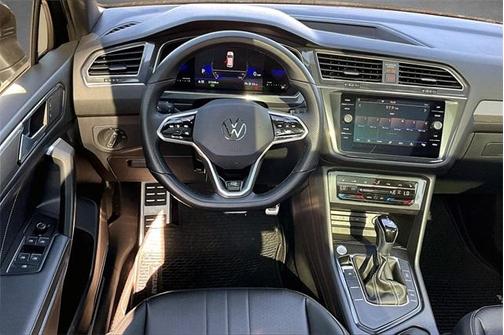 2023 Volkswagen Tiguan 2.0T SE R-Line Black