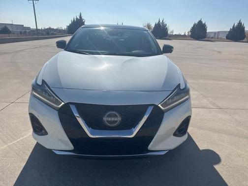 2023 Nissan Maxima Platinum