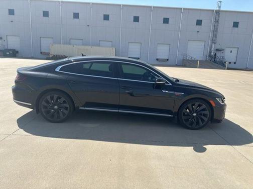 Deep Black Pearl Effect 2020 Volkswagen Arteon 2.0T SEL Premium R-Line