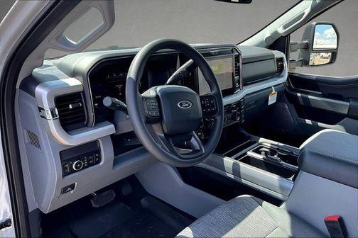Avalanche 2026 Ford F-250 XLT