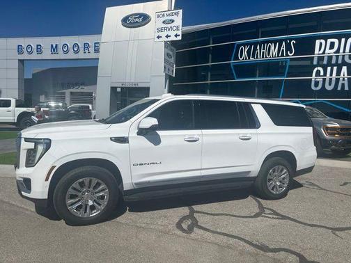 Summit White 2025 GMC Yukon XL Denali