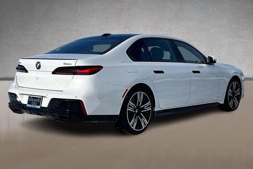 2023 BMW 760 760i xDrive