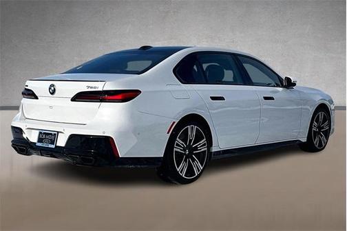 2023 BMW 760 760i xDrive