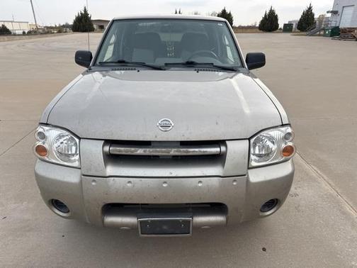 2004 Nissan Frontier XE-V6 Crew Cab