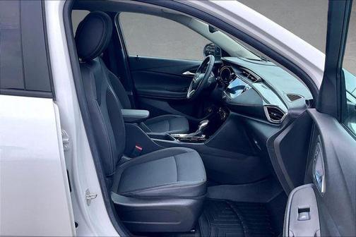 White Frost Tri-Coat 2022 Buick Encore GX Select
