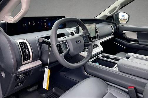 Agate Black Metallic 2026 Ford Expedition Active