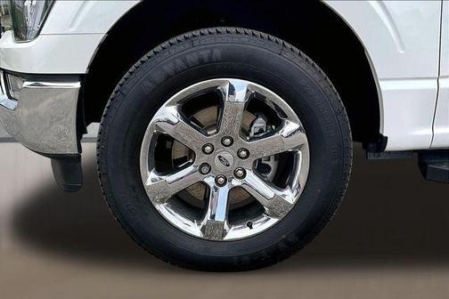 Star White 2023 Ford F-150 Lariat