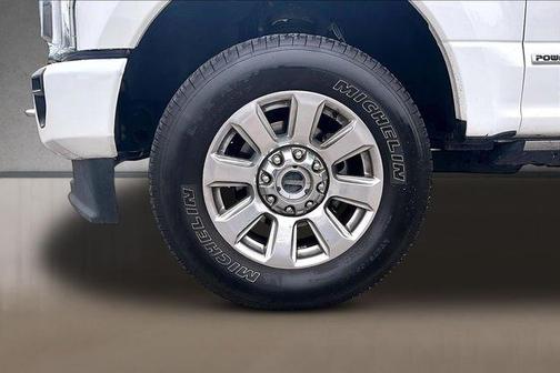 Star White 2022 Ford F-350 Platinum