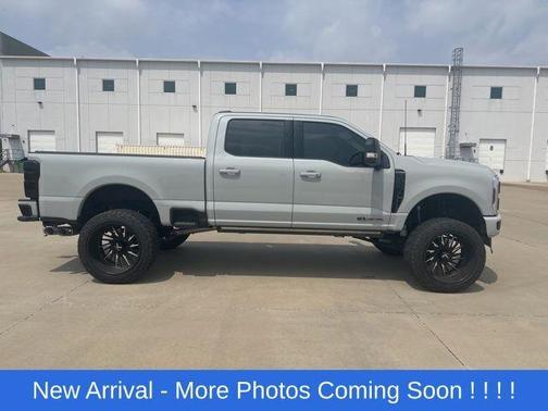 Avalanche 2025 Ford F-250 Platinum