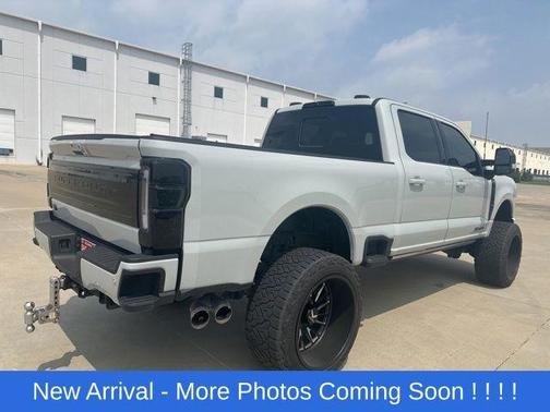 Avalanche 2025 Ford F-250 Platinum