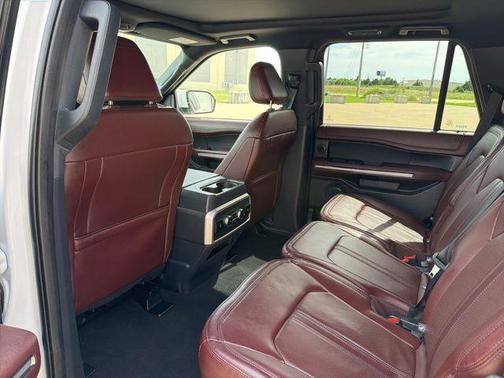Oxford White 2024 Ford Expedition Limited