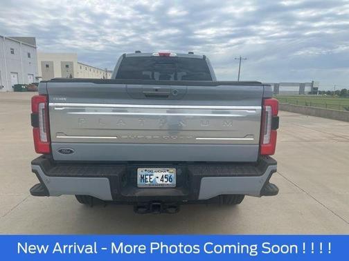 Glacier Gray Metallic 2024 Ford F-250 Platinum