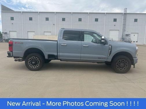Glacier Gray Metallic 2024 Ford F-250 Platinum