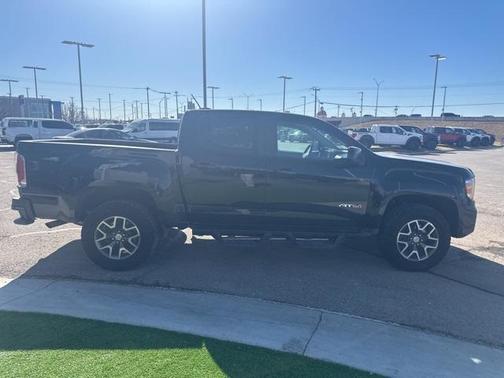 2022 GMC Canyon AT4 w/Leather