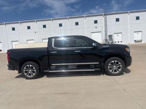 Black 2023 Chevrolet Silverado 1500 High Country